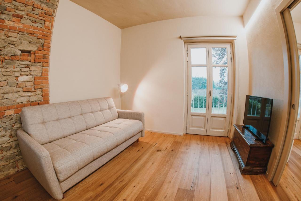 La Cascina Di Carlotta 1846 Agriturismo Alba Kültér fotó