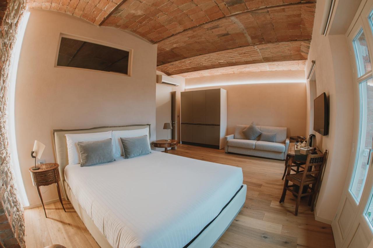 La Cascina Di Carlotta 1846 Agriturismo Alba Kültér fotó