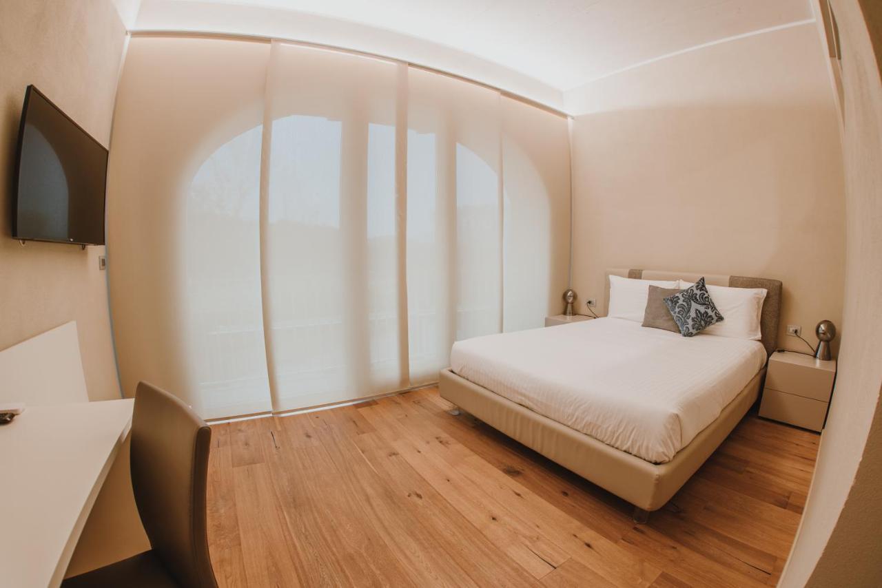 La Cascina Di Carlotta 1846 Agriturismo Alba Kültér fotó